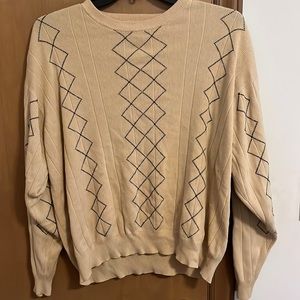 Izod knit sweater size L but fits like a XXL